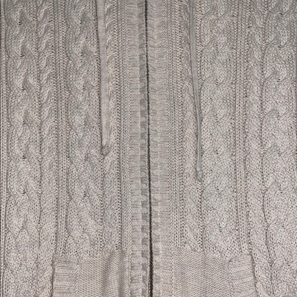 Cardigan - Picture 2 of 4